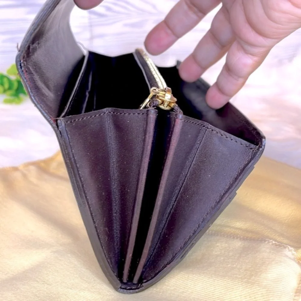 Louis Vuitton Amarante Vernis‎ Sarah Wallet